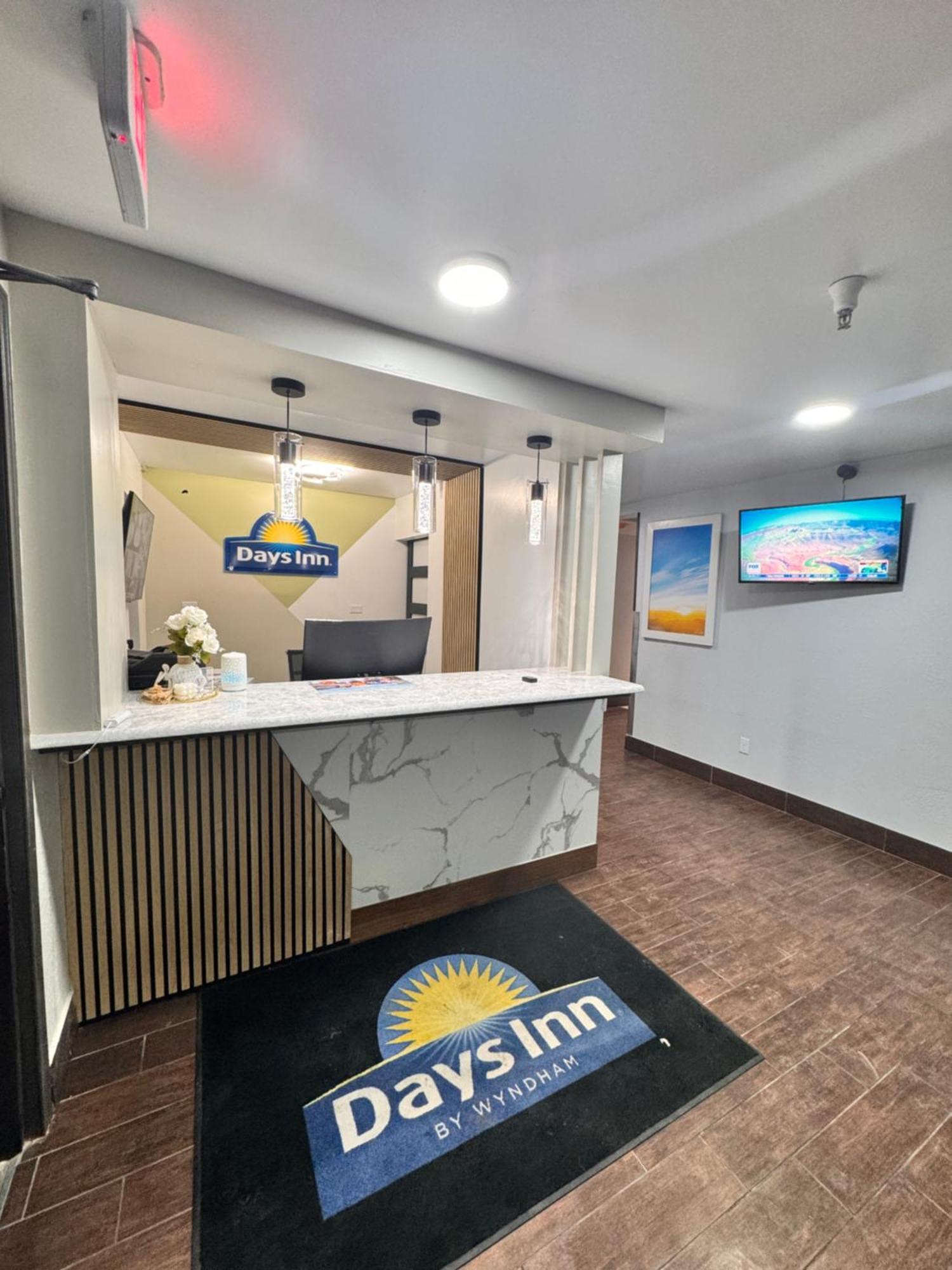 Days Inn By Wyndham Salina I-70 Dış mekan fotoğraf